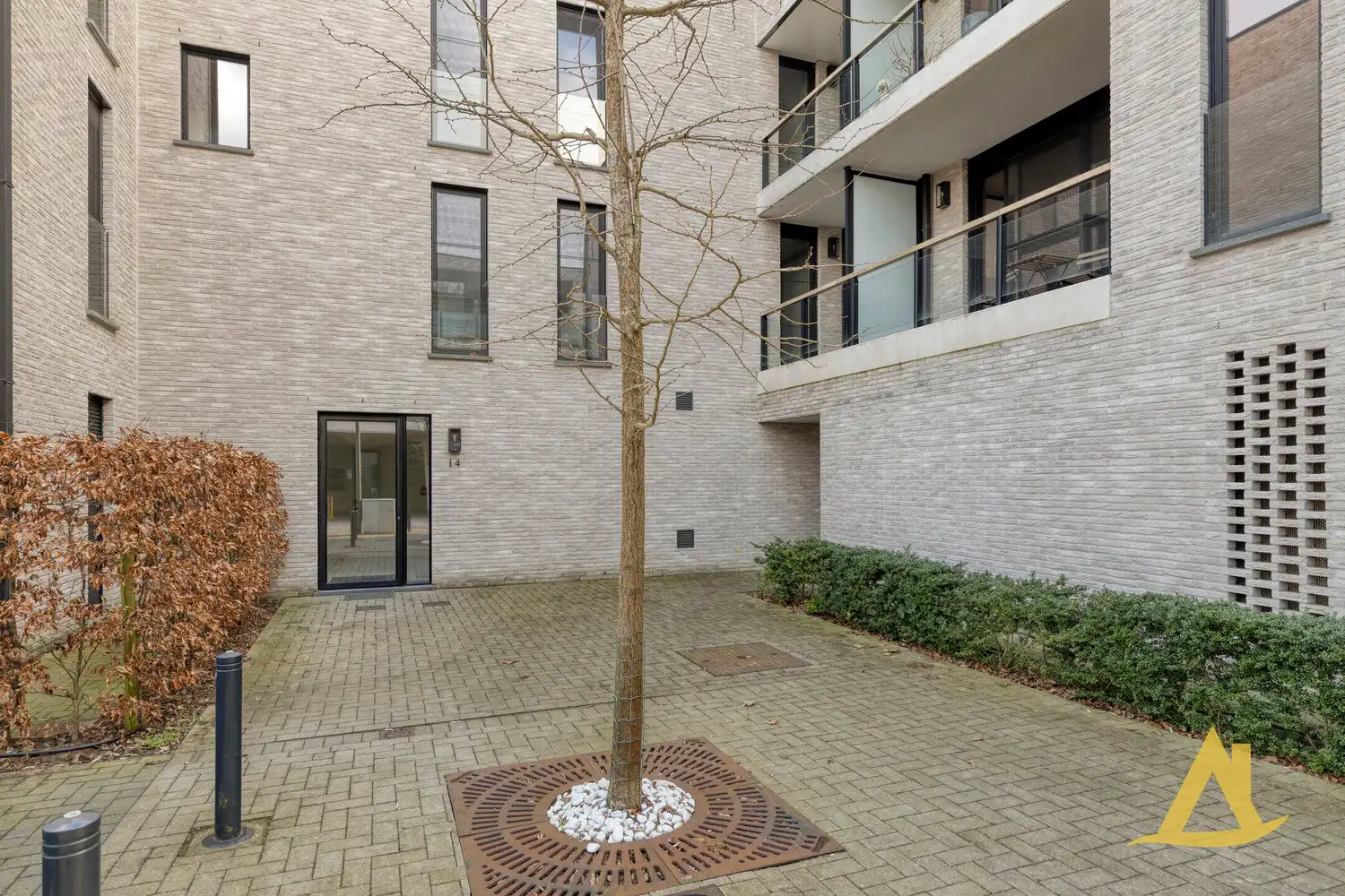 ENERGIEZUINIG APPARTEMENT MET AUTOSTAANPLAATS TE DIEST! foto 32