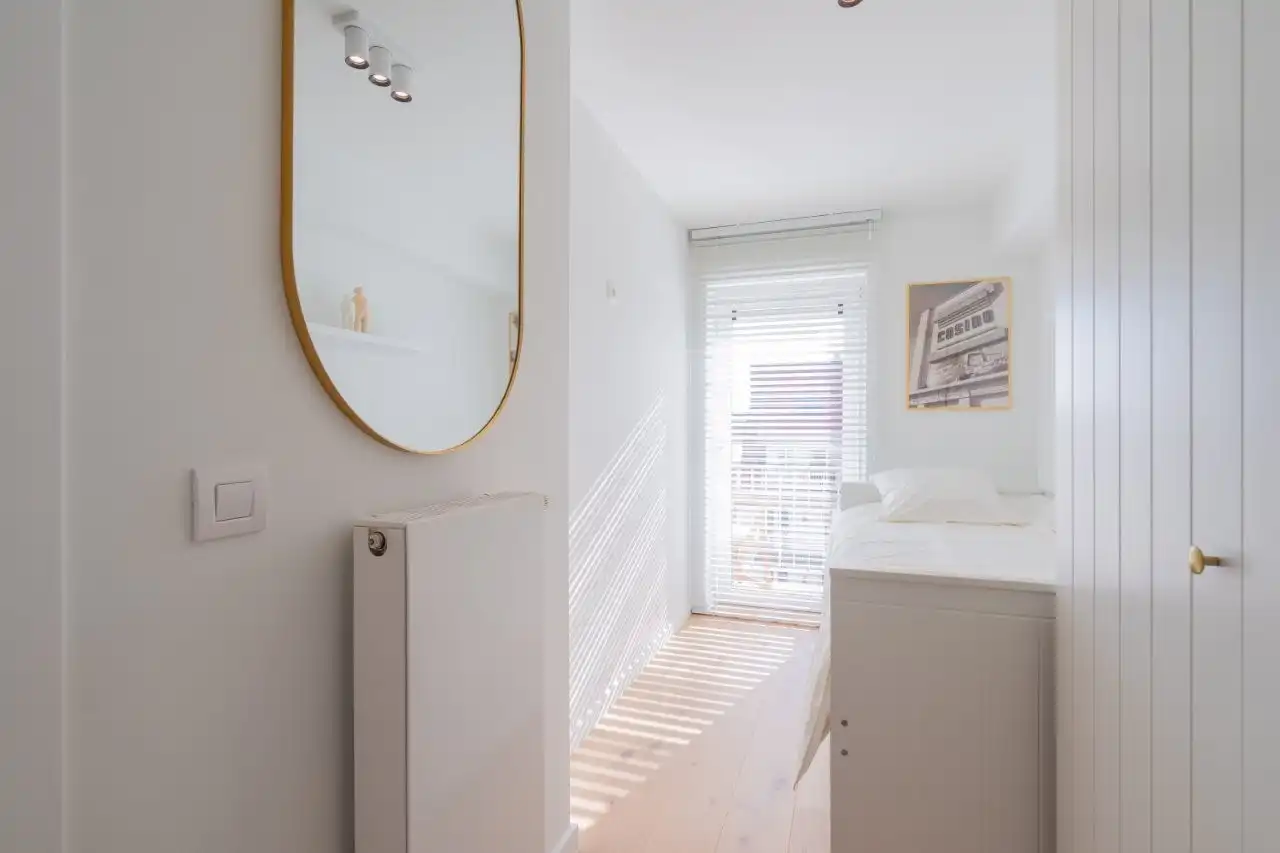 Volledig gerenoveerd, lichtrijk appartement gelegen in een kleine residentie. foto 32