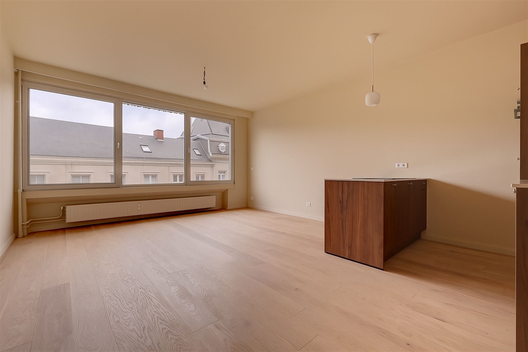 Luxueus gerenoveerd 1 slk appt aan het Mechelseplein foto {{pictureIndex}}
