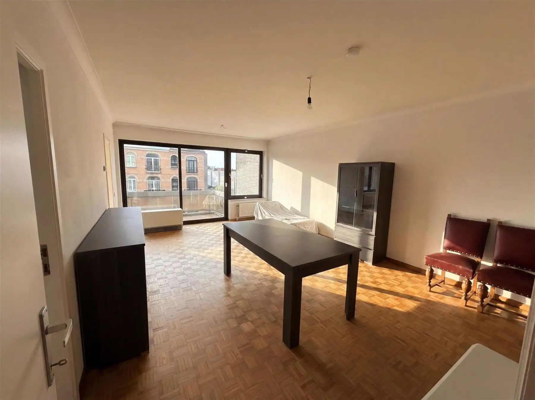 APPARTEMENT MET TERRAS EN ONDERGRONDSE STAANPLAATS foto 4