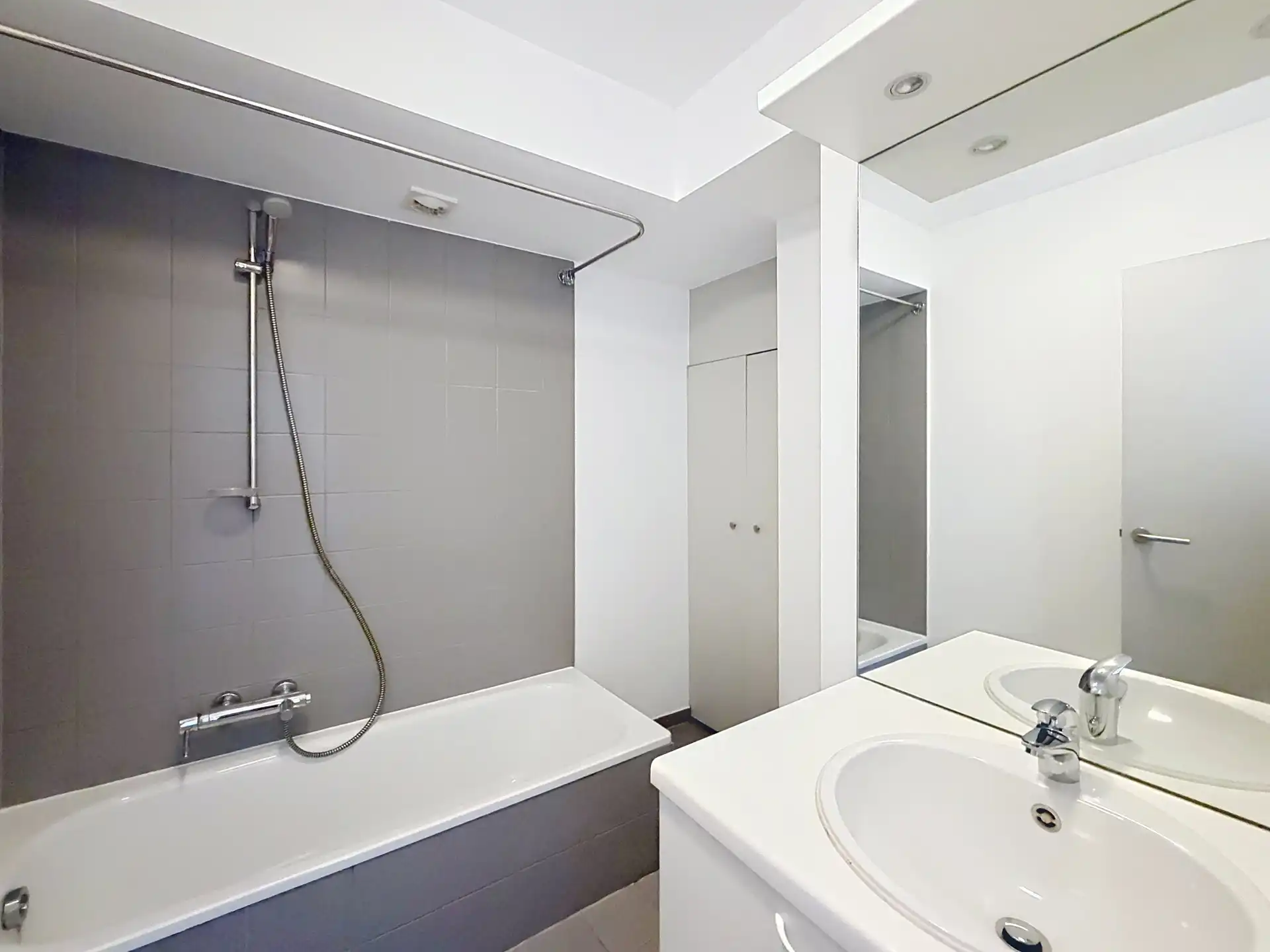 Gerenoveerde duplex met 2 slaapkamers foto 7