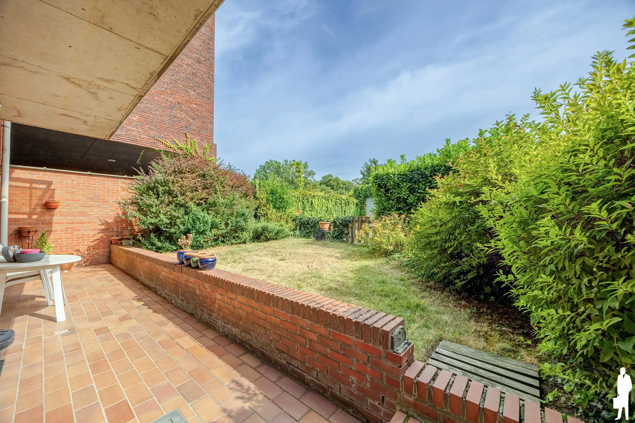 Gelijkvloers appartement met 3 slpk, tuin, en garage foto 10