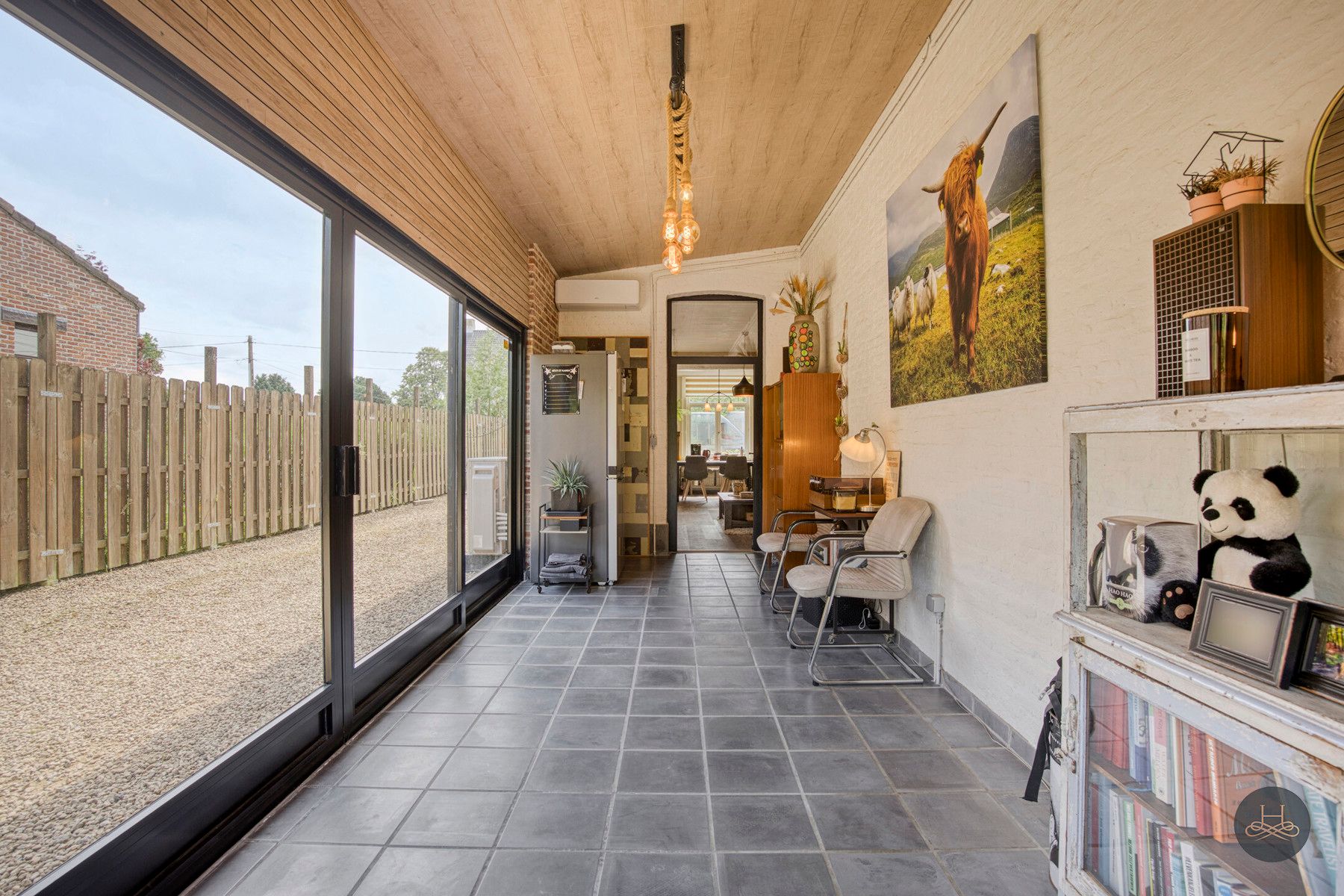 Karaktervolle woning met prachtige buitenruimte foto 8