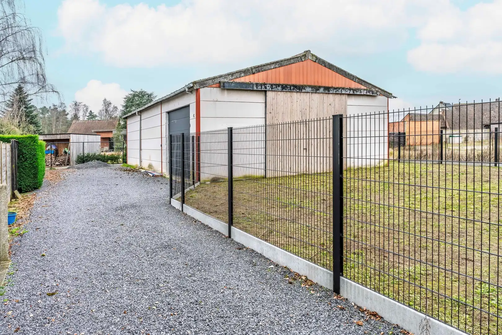 Moderne open bebouwing in oprichting met magazijn te Branst (Bornem) foto 25