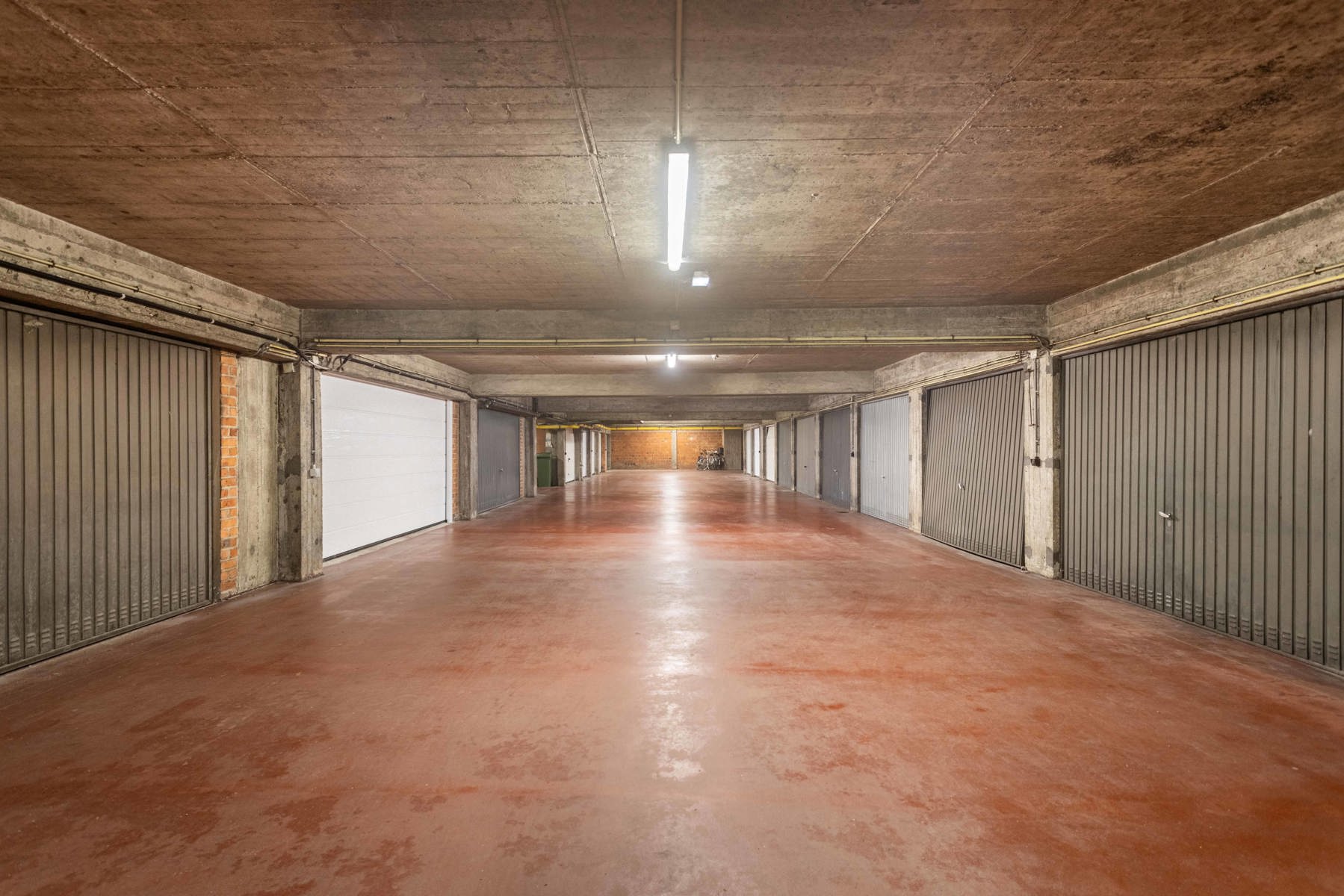 Exclusief ruim app. met mooi parkzicht, terrassen en garage foto 23