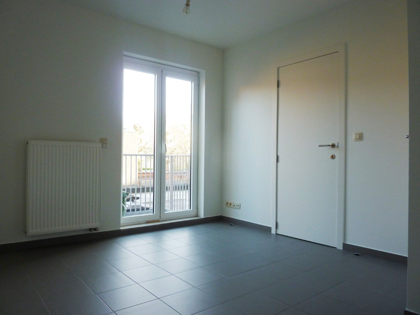 GEZELLIGE APPARTEMENT MET 1 SLAAPKAMER EN TERRAS IN CENTRUM IEPER foto 6