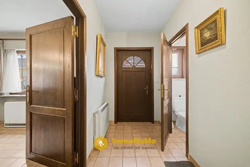 Ruime karaktervolle bungalow te koop in Destelbergen foto 3