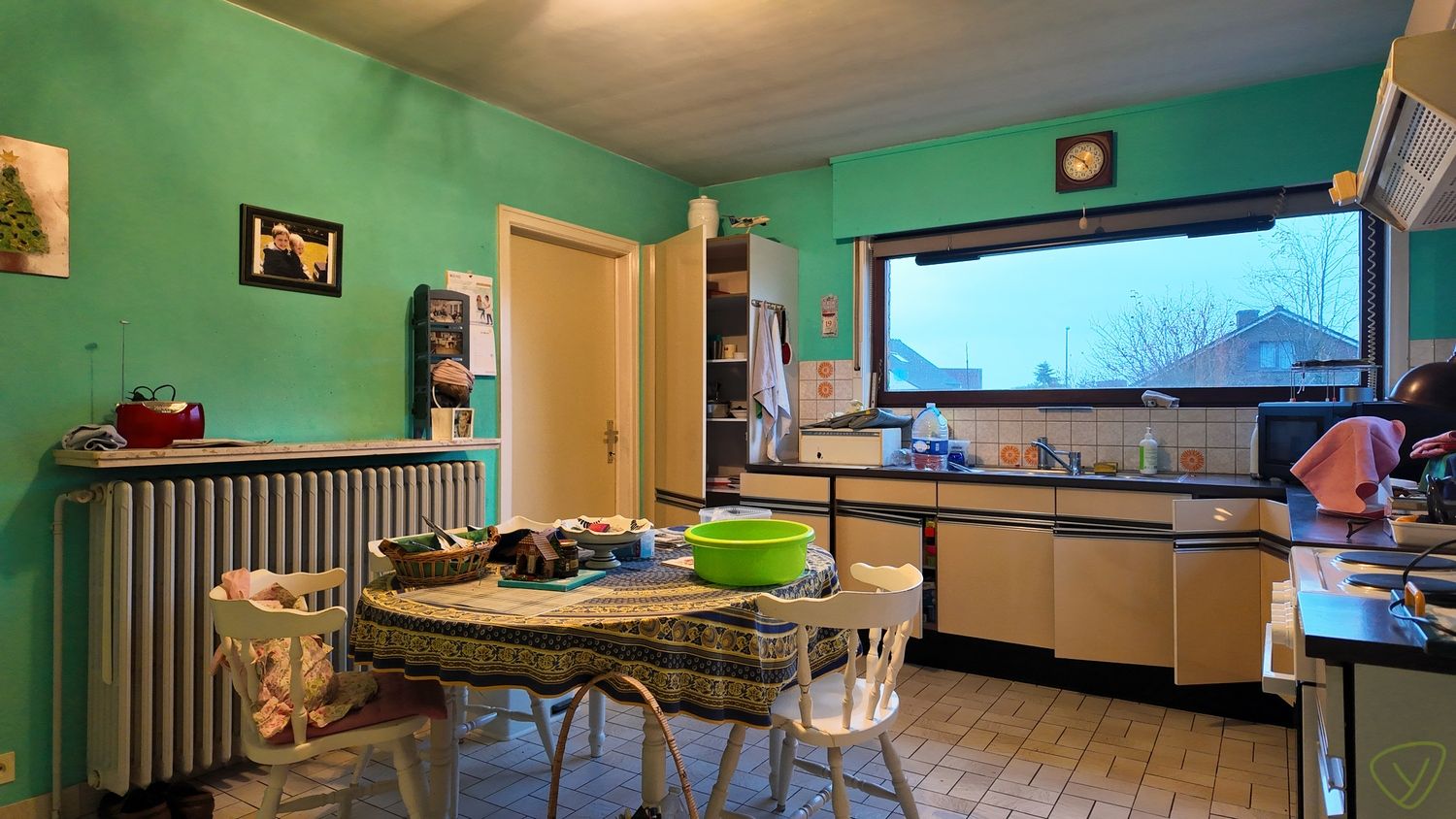 Ruime gezinswoning met grote tuin te huur in Zomergem! foto 6