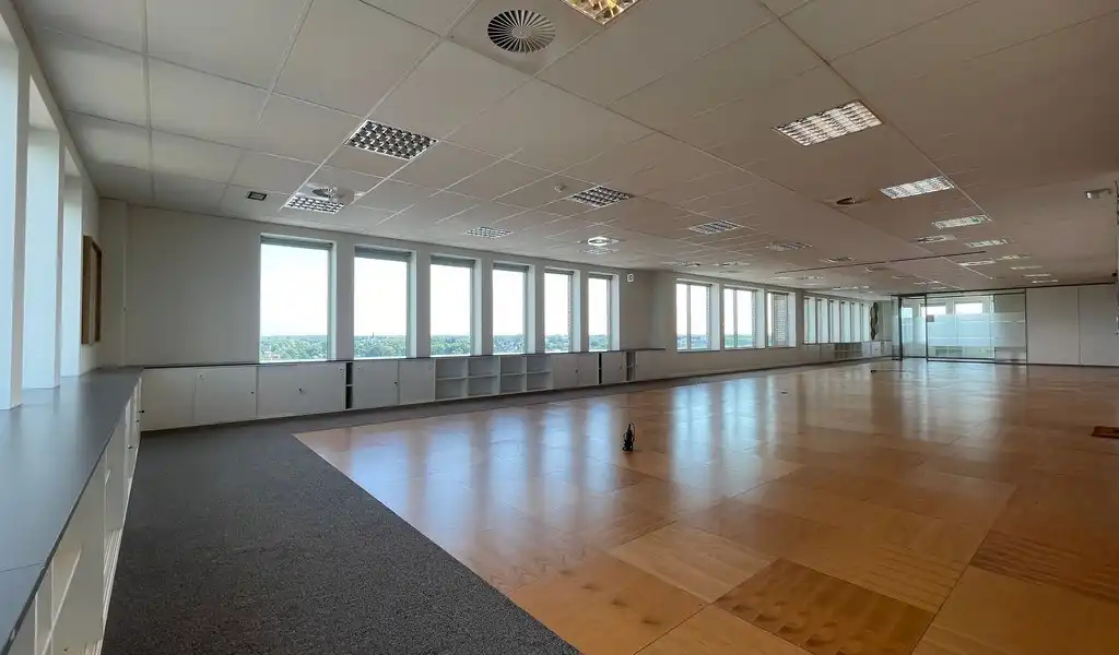 Kantoorruimte te huur vlakbij afrit E19 in Mechelen foto 6