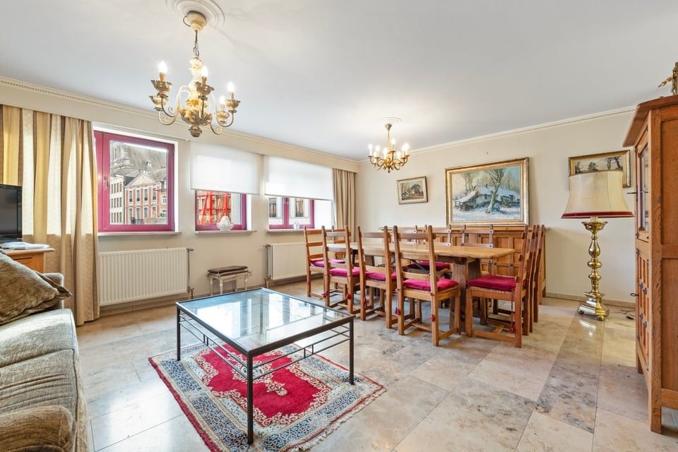 TWEE SLAAPKAMER APPARTEMENT OP DE GROTE MARKT IN SINT-TRUIDEN foto 5