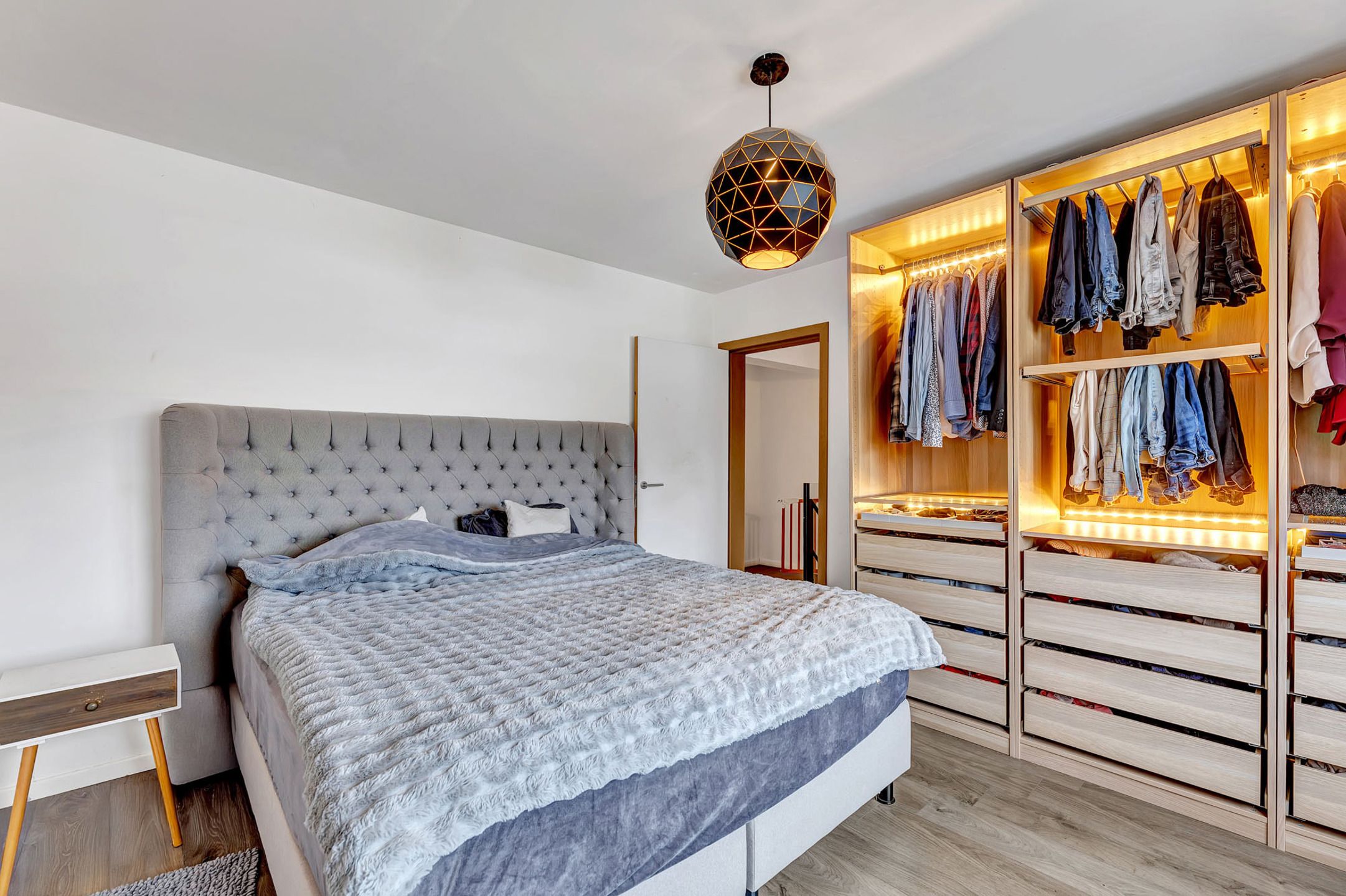 Instapklare woning met paardenaccommodatie te Ninove foto 27