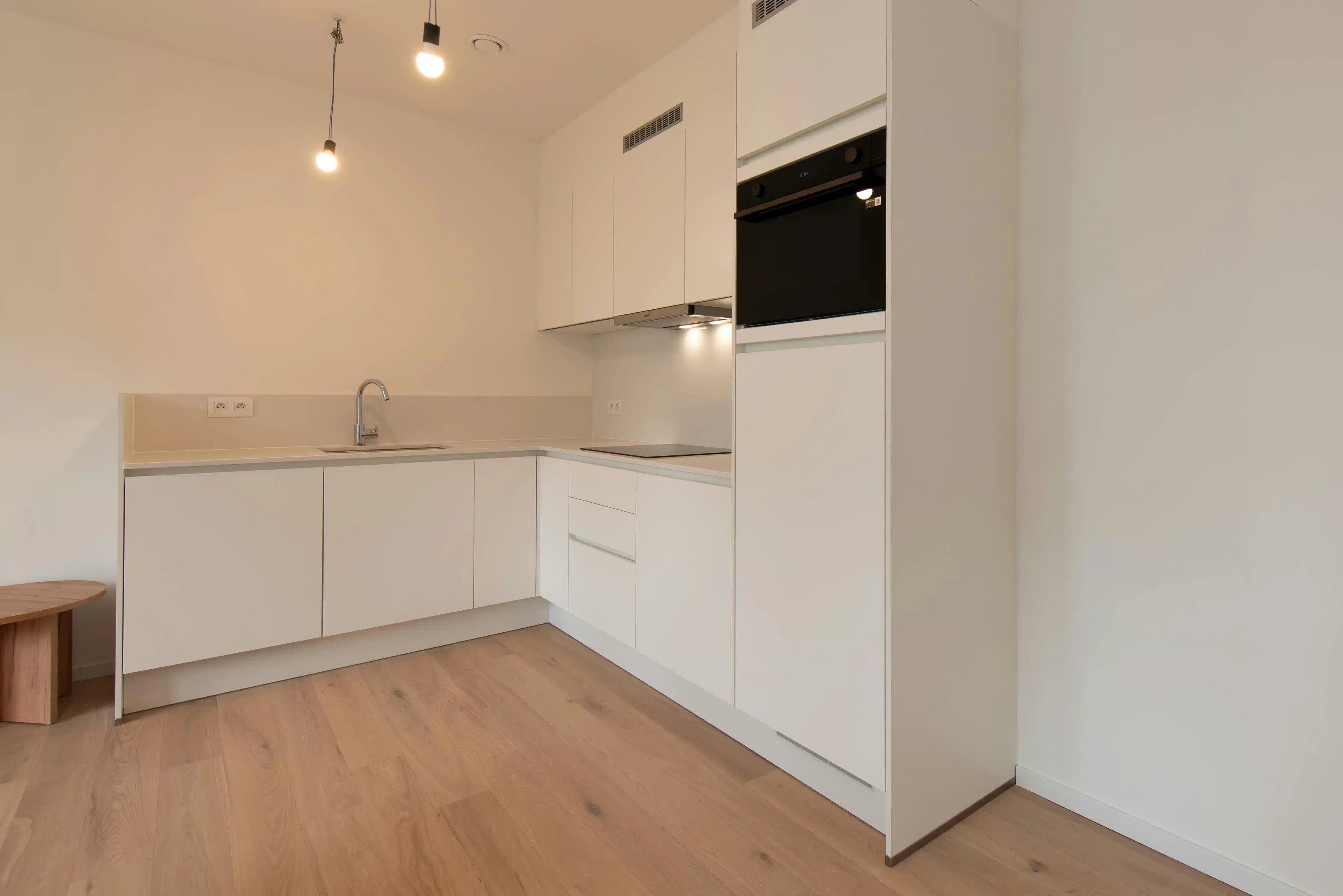 Lichtrijk nieuwbouw 1-slaapkamer appartement te Oostende foto 7