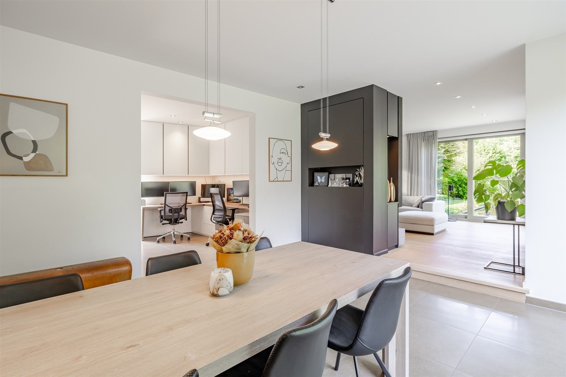 Prachtige villa met zwembad op toplocatie! foto {{pictureIndex}}