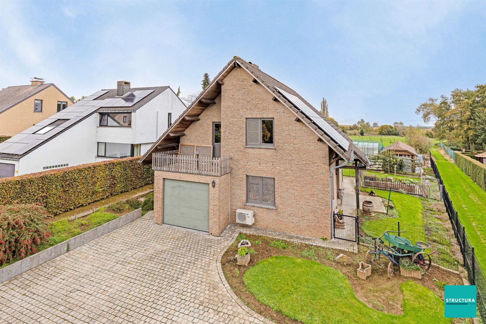 Villa in landelijke stijl met prachtig uitzicht foto 27