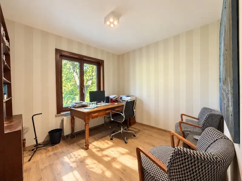 Rustig gelegen open bebouwing met 4 slaapkamers en zonnige tuin foto 14