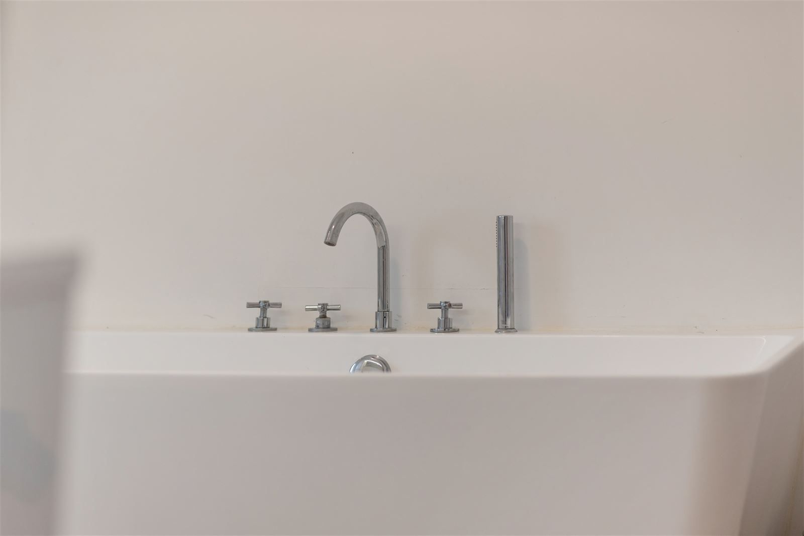 Charmante instapklare woning nabij het centrum van Zottegem! foto 15