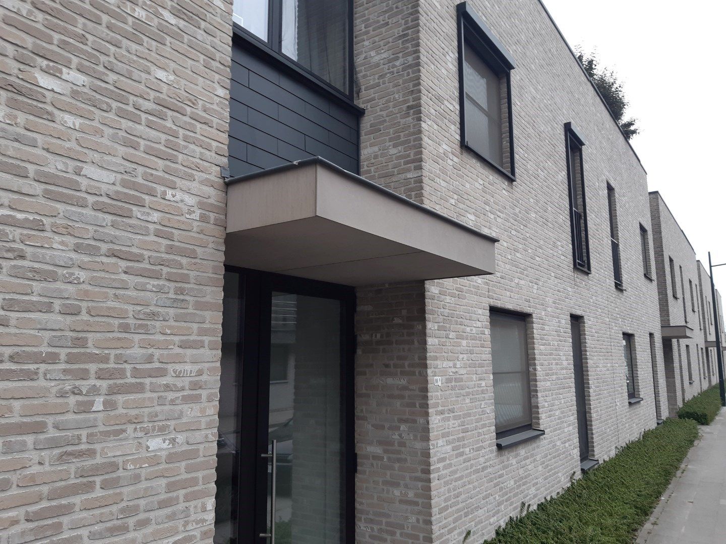 Uitstekend gelegen BEN-appartement in hartje Asper. foto {{pictureIndex}}