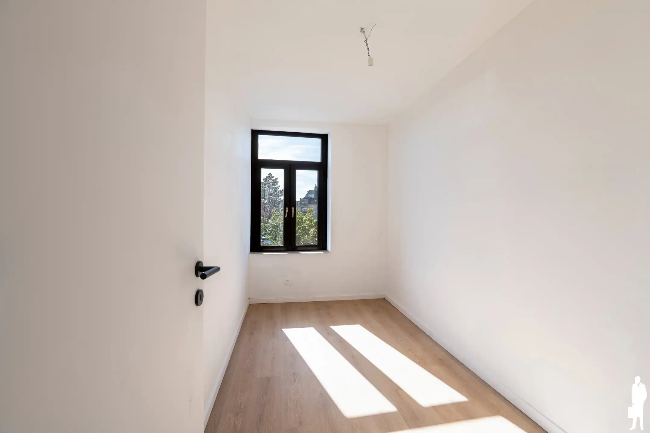 Gerenoveerde woning met tuin en handige achtertoegang foto 13