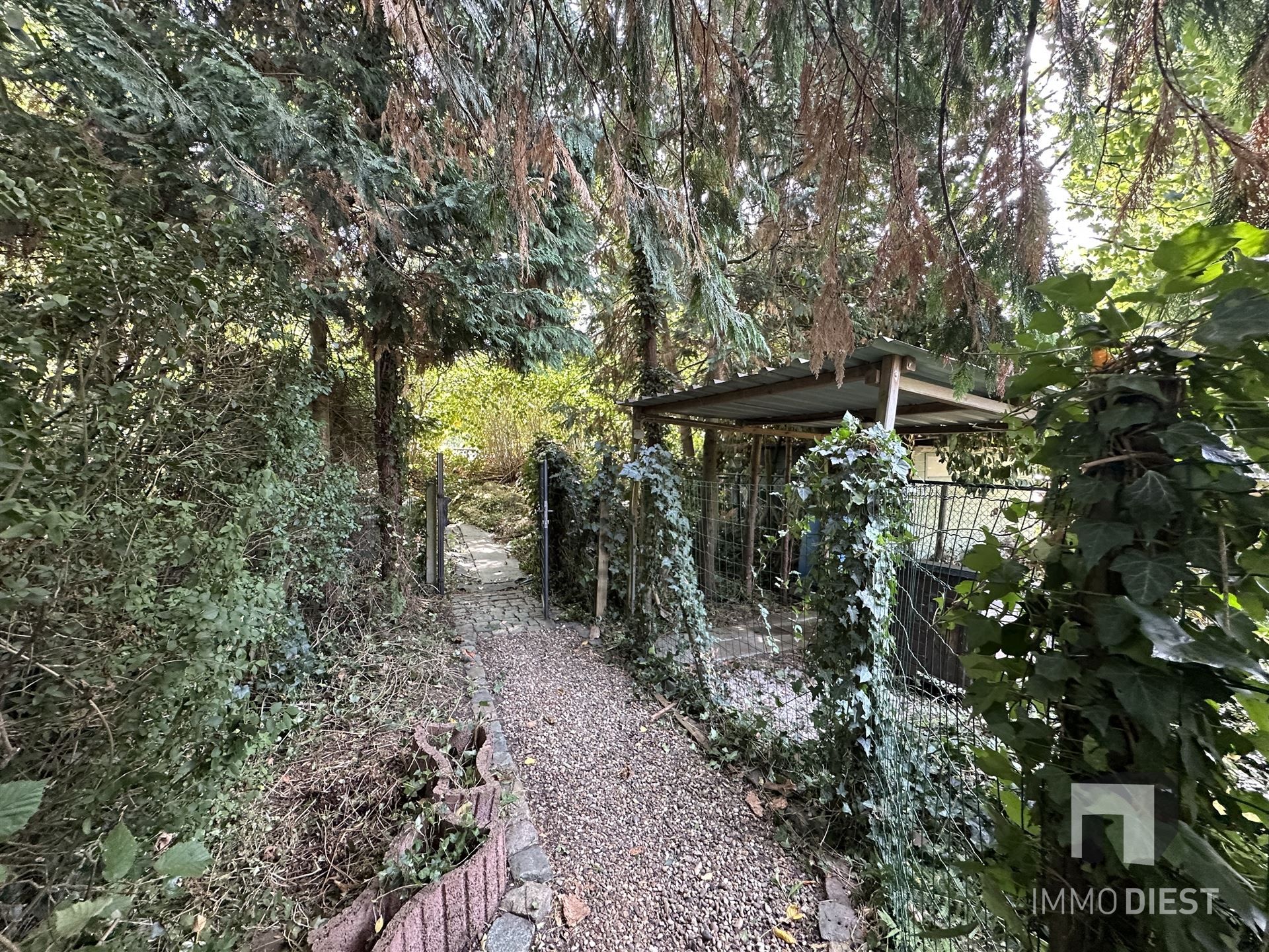 Knappe woning met 3 ruime slaapkamers en mooie tuin - instapklaar foto 26