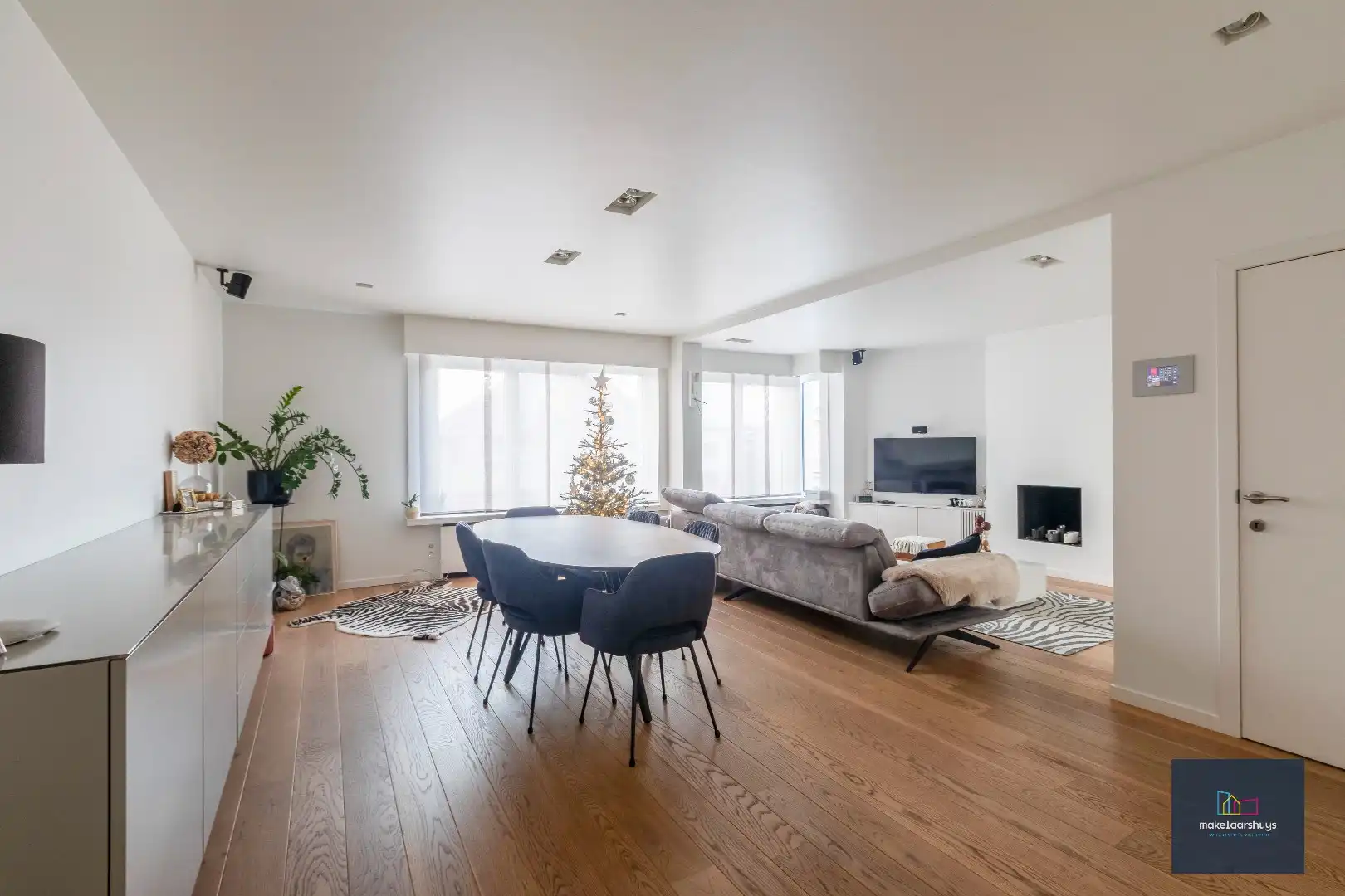 Stijlvol wonen en werken op een topligging in Mariakerke foto 2