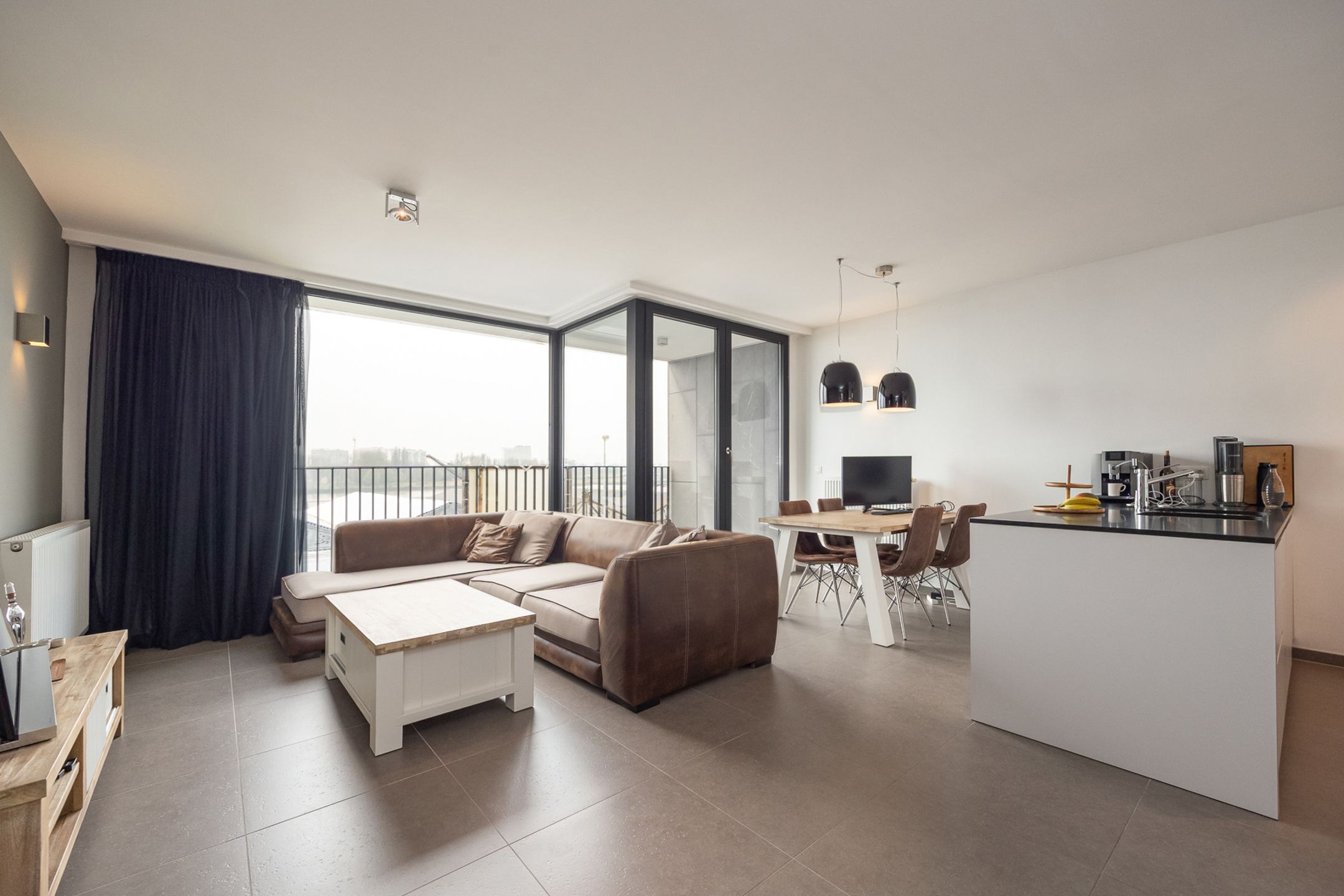 ANTWERPEN KAAIEN – 2-slaapkamerappartement met Scheldezicht foto 4