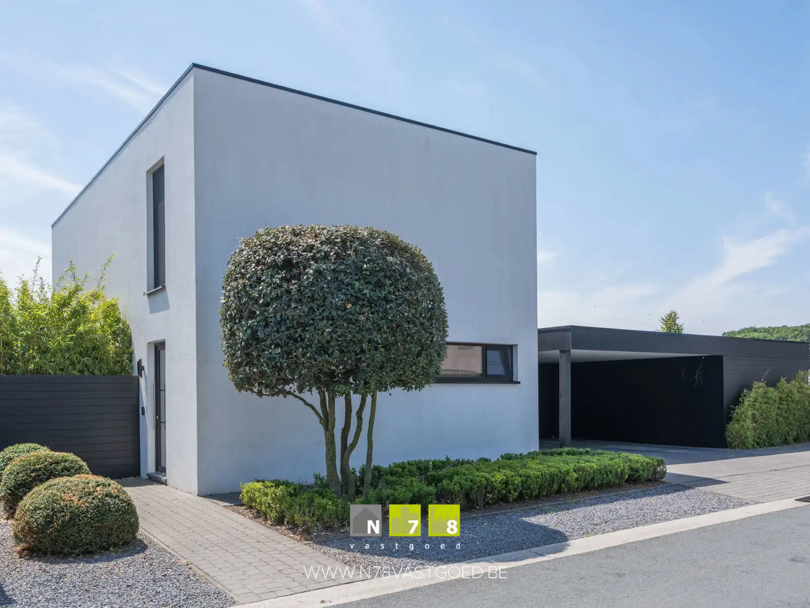 Huis te koop foto {{pictureIndex}}