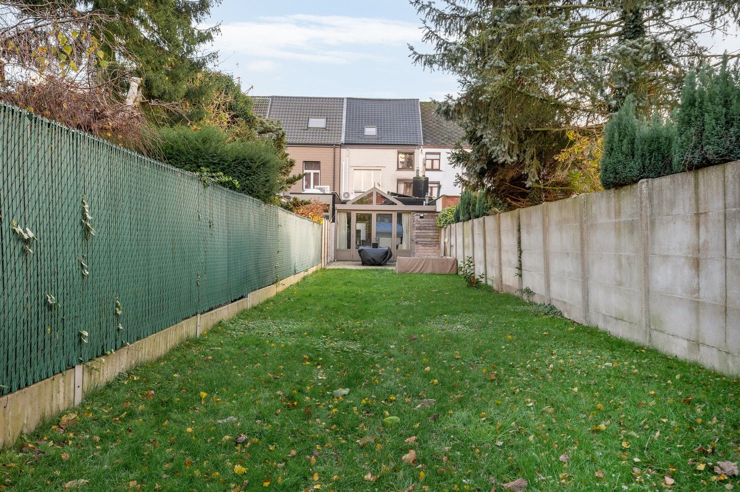 Ruime, instapklare woning met 4 slaapkamers en tuin met terras te koop te Lier foto 12