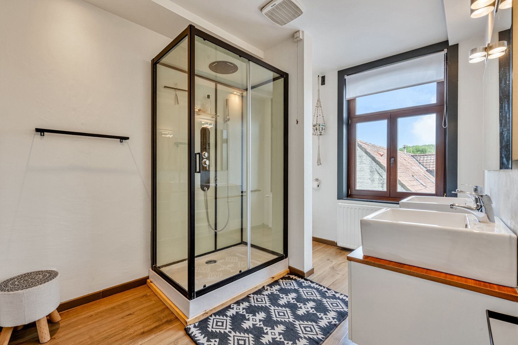 Karaktervolle woning te koop met 5 slaapkamers foto 20