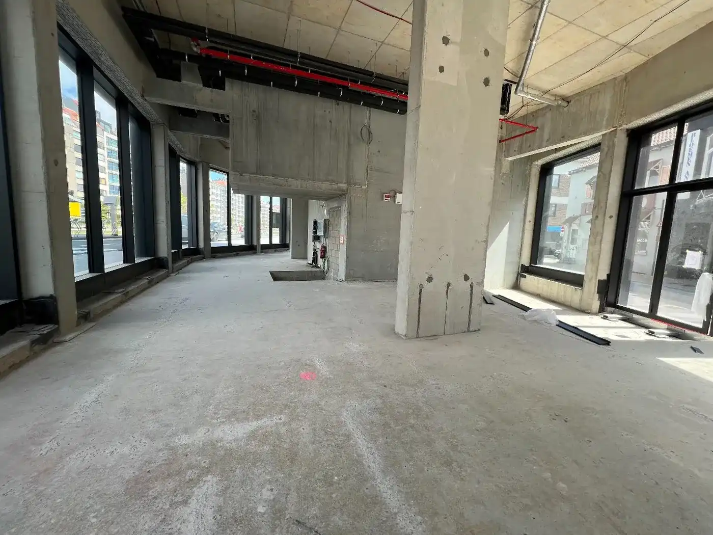 Handelspand van 184m² in de Heldentoren  foto 3