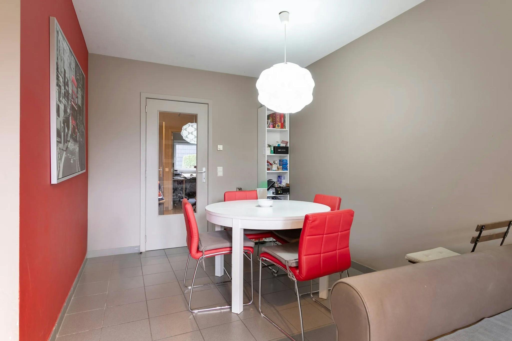 Gelijkvloers appartement met tuin en 2 slaapkamers te koop foto 5