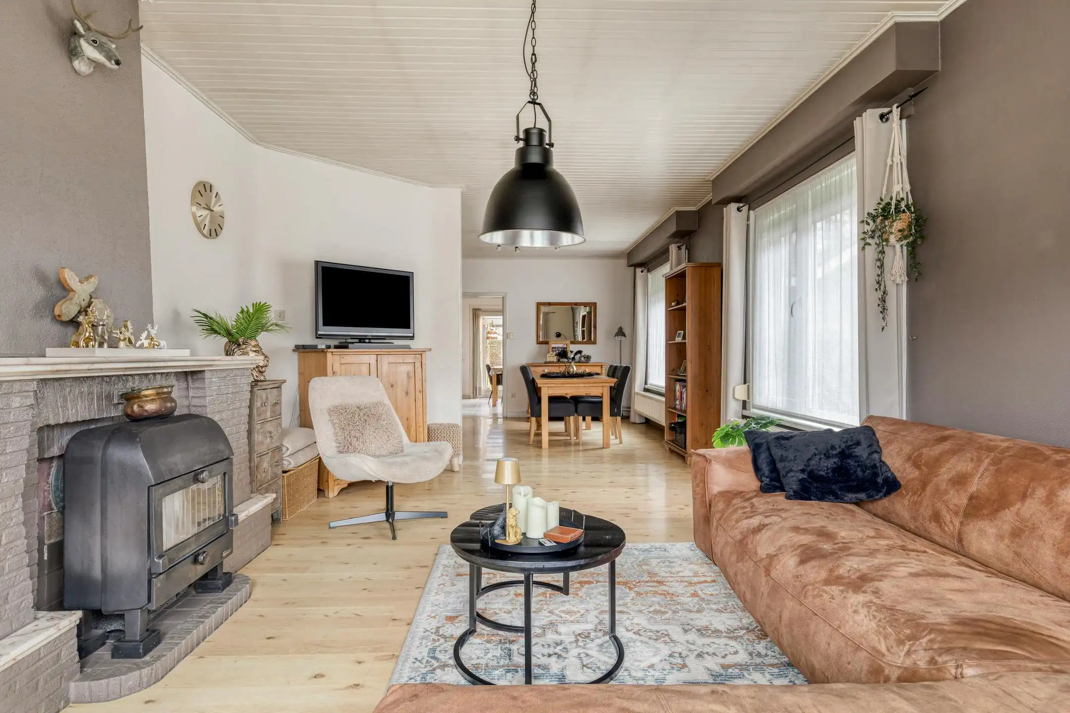 Bungalow met ruime garage te koop in Kemzeke foto 3