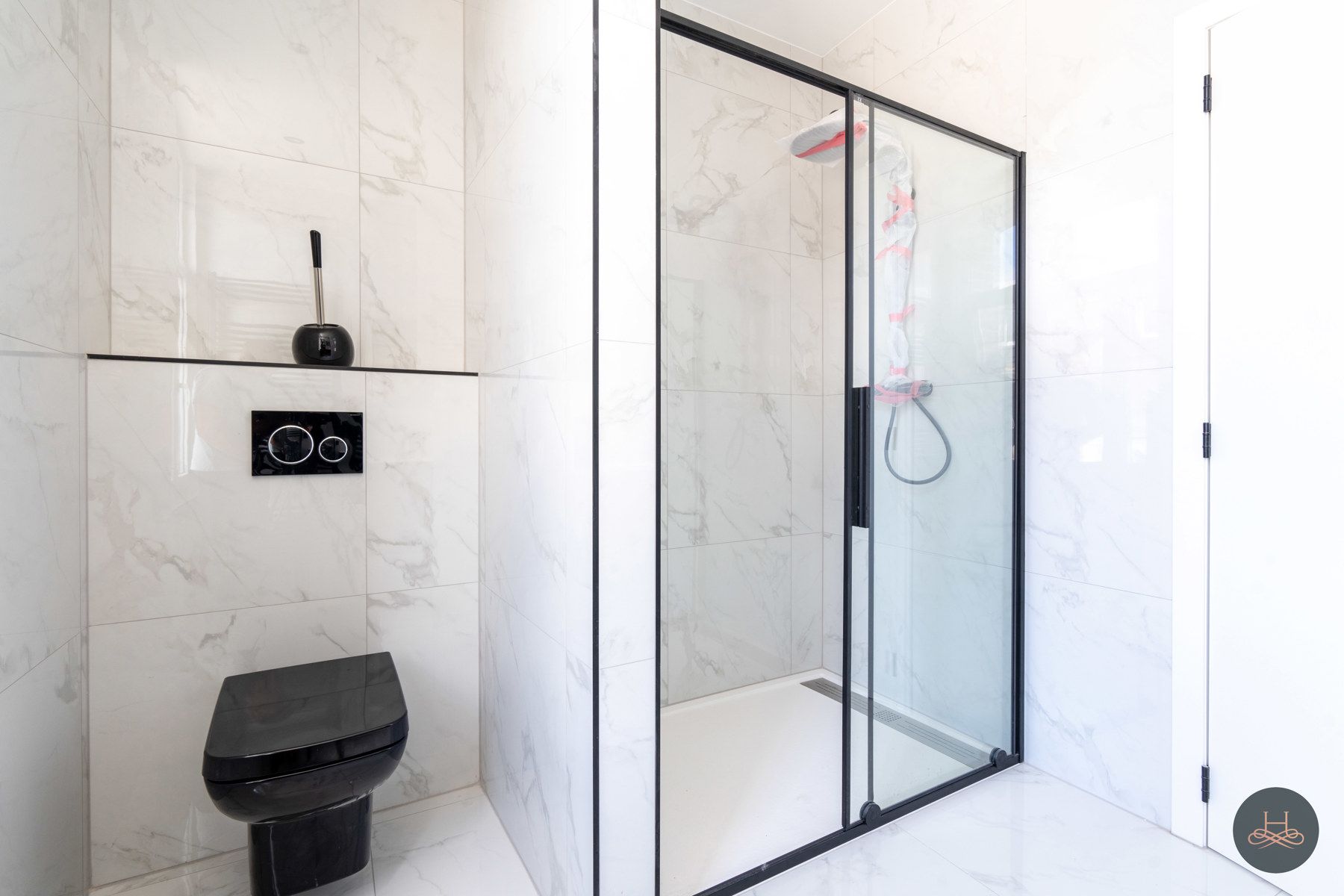 Prachtig gerenoveerde en rustig gelegen tweegevel woning foto 15