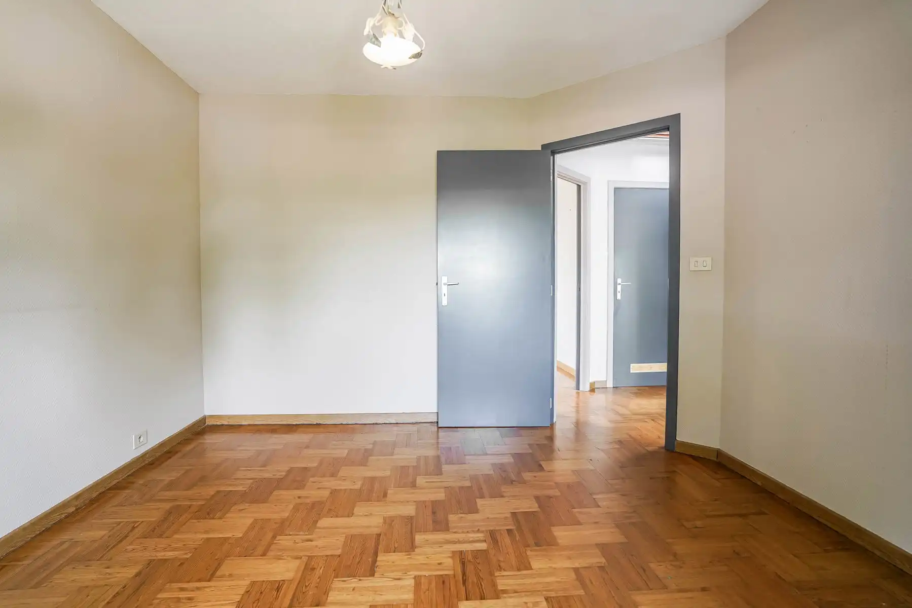 Perfect instapklare rijwoning te Willebroek foto 16