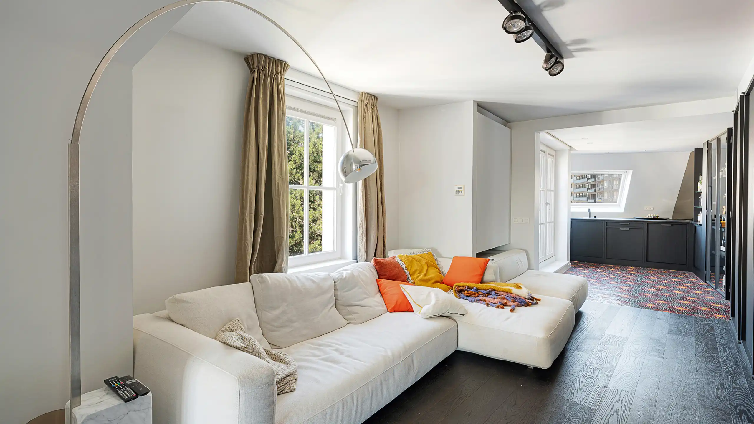 Luxueus duplexappartement met het woongevoel van een villa foto 11