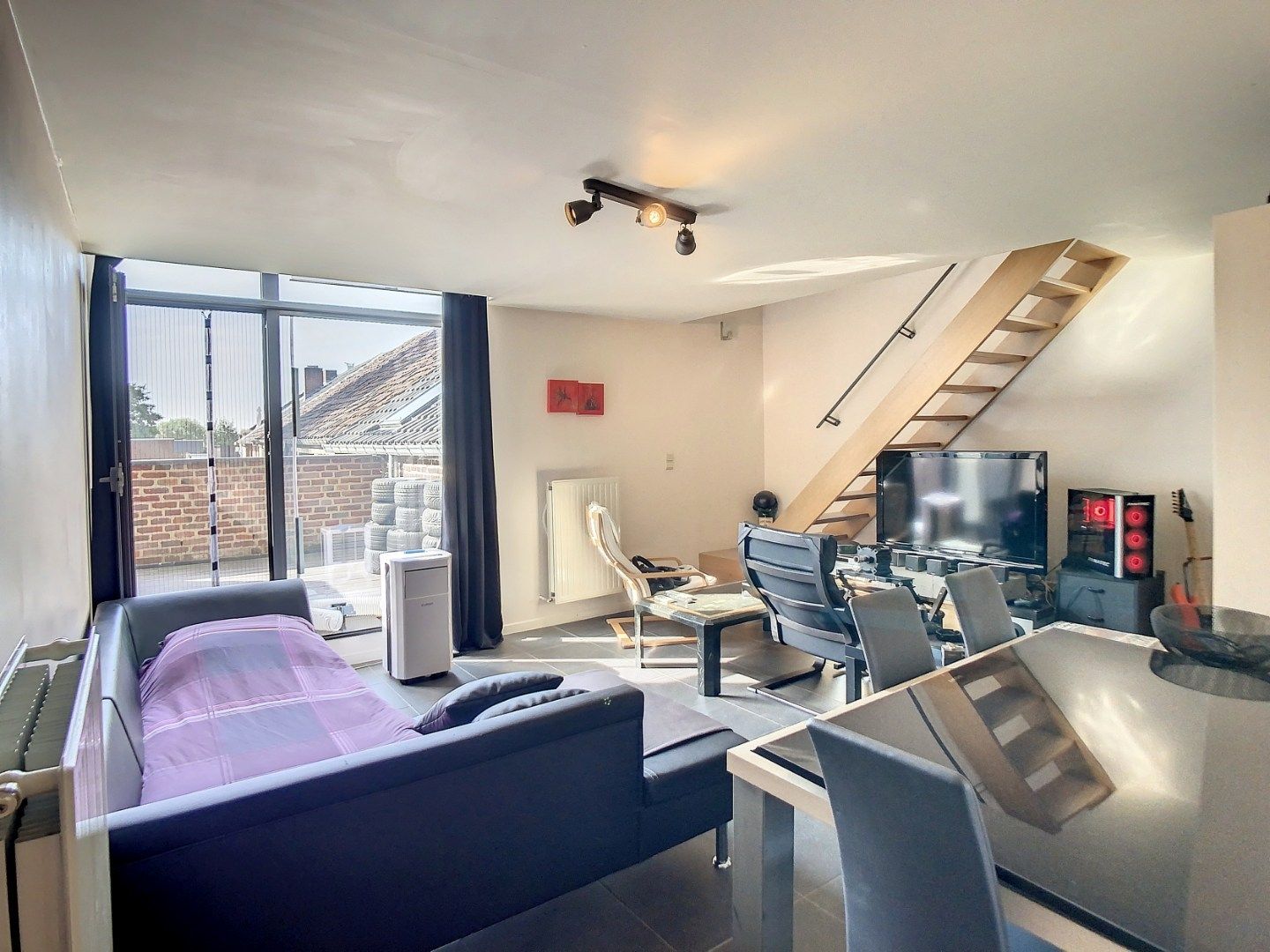 Goed gelegen appartement met 2 slaapkamers, terras en autostaanplaats te Tongeren foto 3