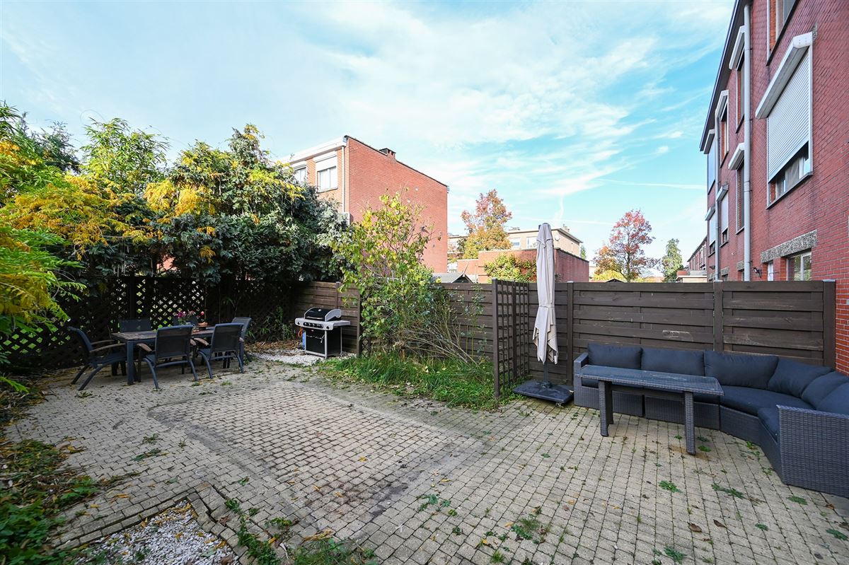 Rustig gelegen appartement met tuin foto 18