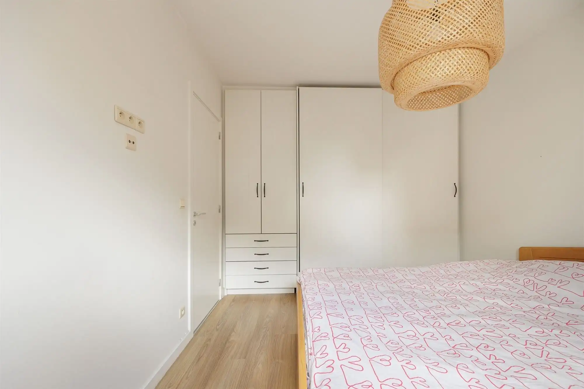 Energiezuinig twee slaapkamer appartement nabij Vrijbroekpark foto 14