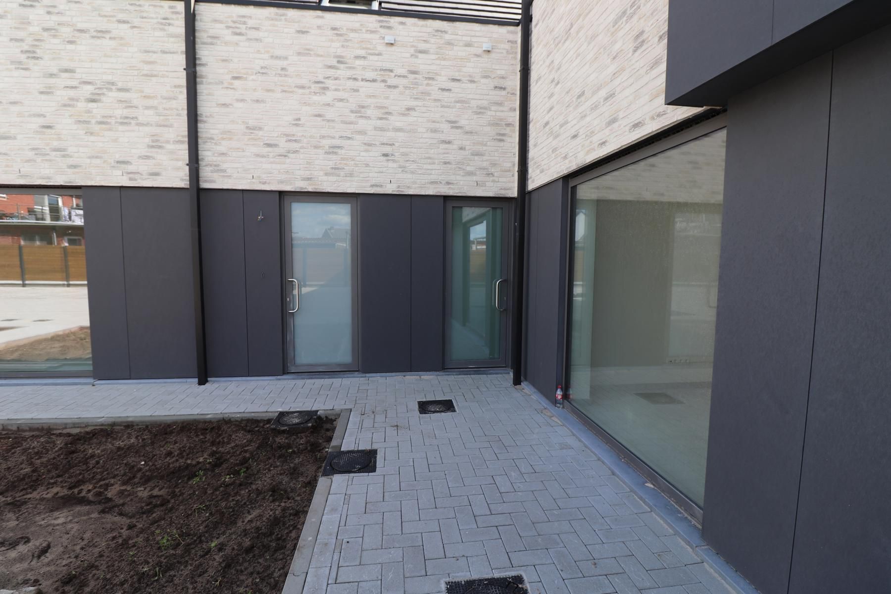 BEN-woning met 3 slaapkamers, terras met tuin, tuinberging en autostaanplaats. foto 2