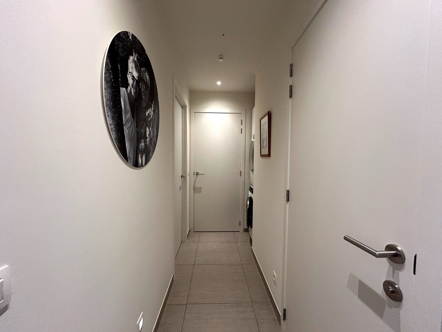 Instapklaar twee-slaapkamerappartement met zicht op stadspark te centrum Roeselare! foto 11