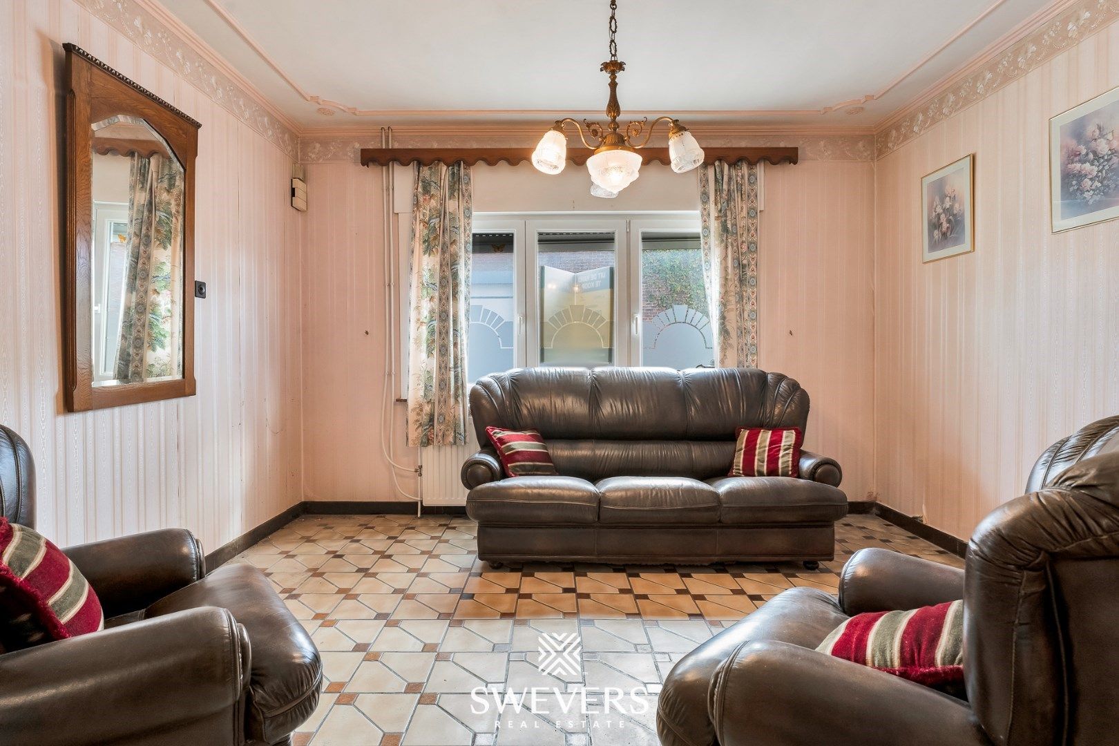 Ruime halfopen woning met renovatiepotentieel in Borgloon foto 8