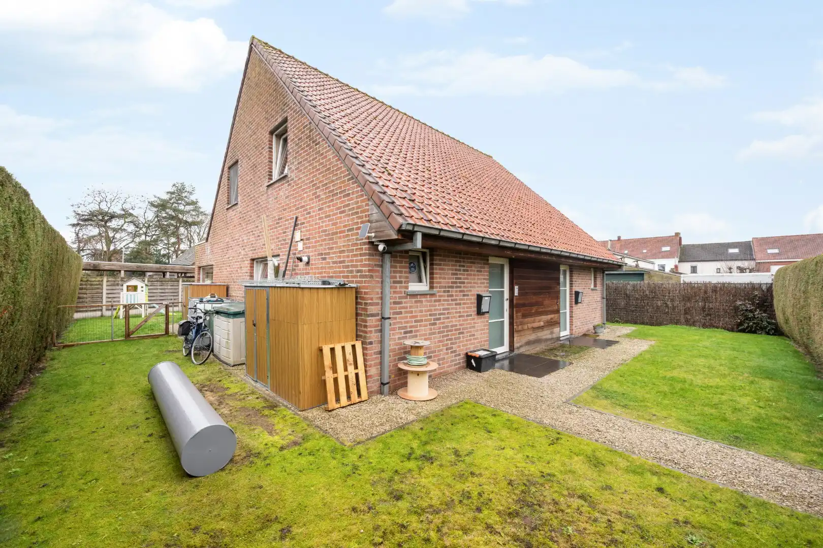 Instapklare halfopen woning met 2 slaapkamers en zonnige tuin in Dadizele-centrum foto 15