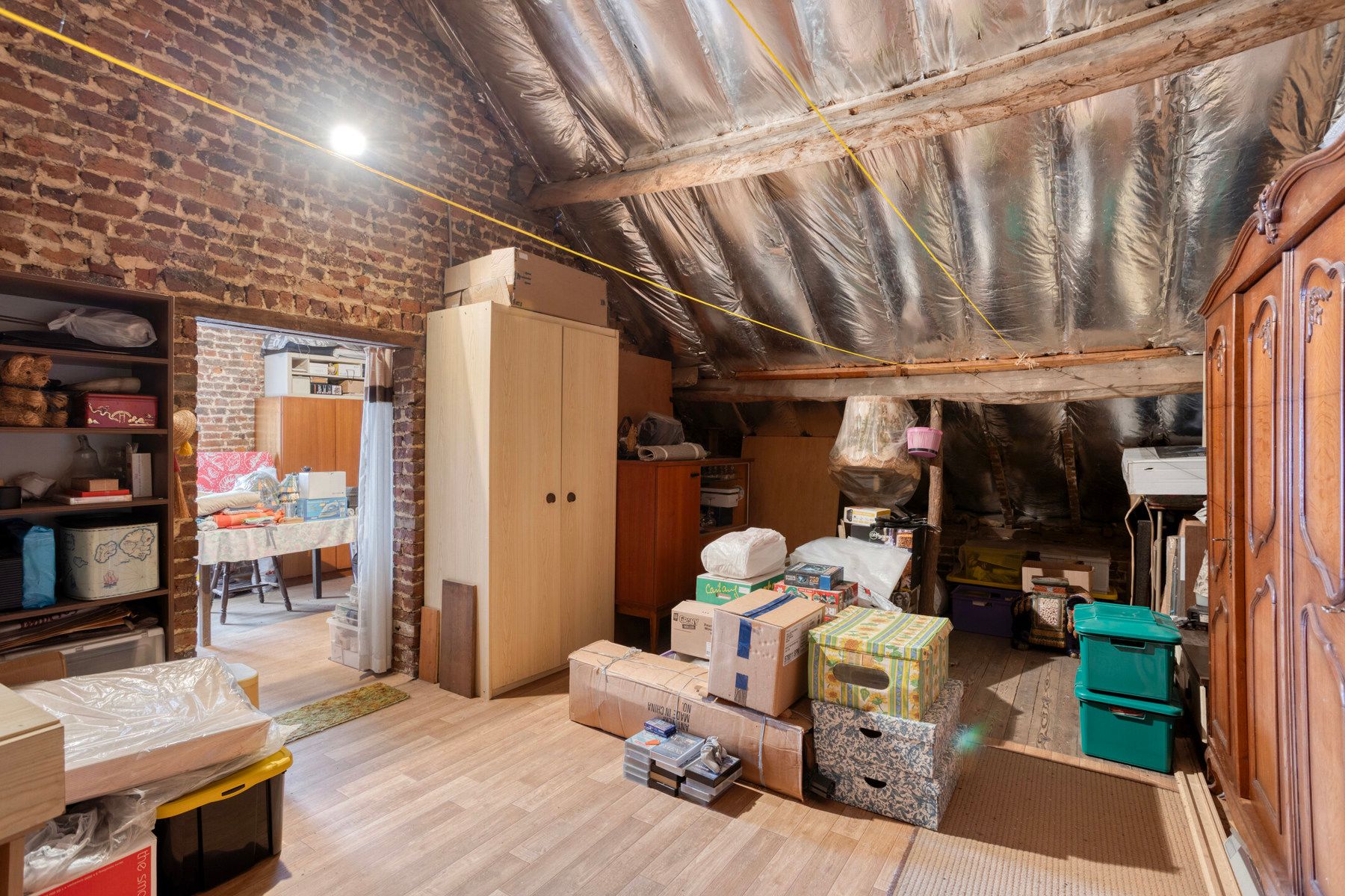 Open bebouwing met 4 slp, tuin, garage en prachtig uitzicht! foto 19