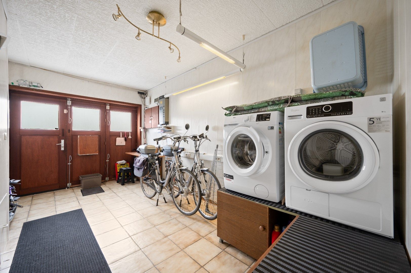 Gezinswoning met 5 slaapkamers, 2 badkamers en prachtige tuin foto 11