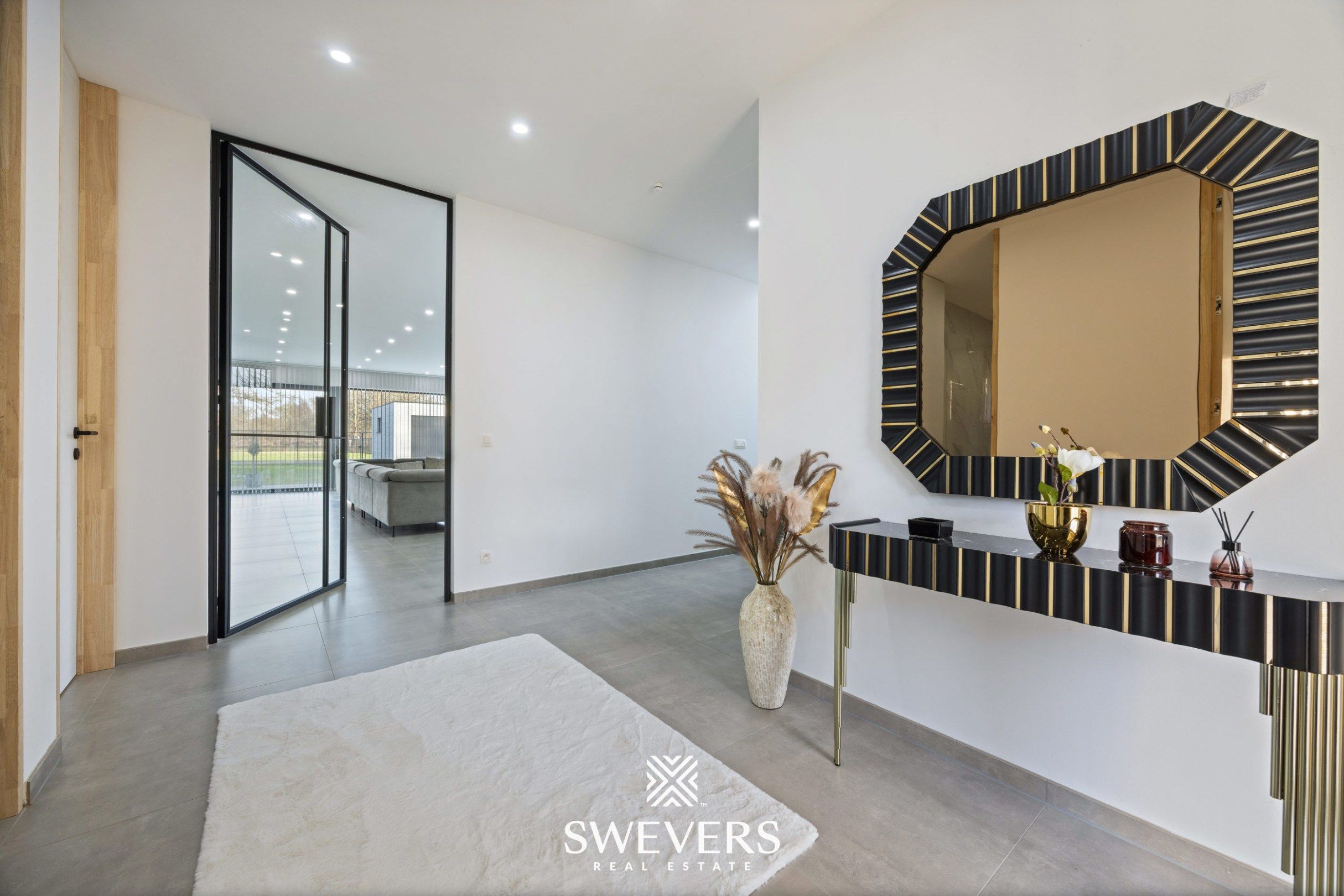 Exclusieve luxe villa (2023) met 6 slaapkamers op riant perceel in Zonhoven foto 3