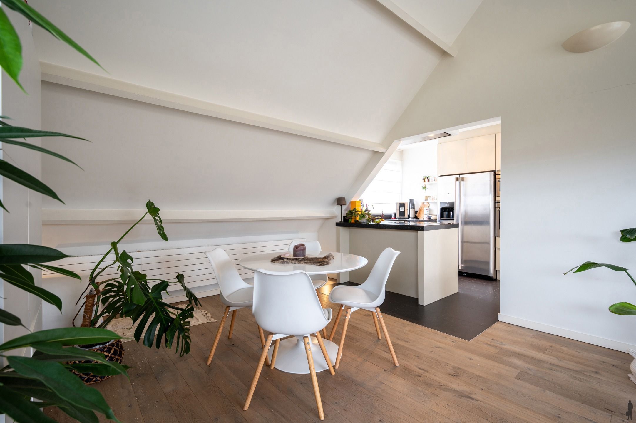 Dakappartement met groot terras! foto 6