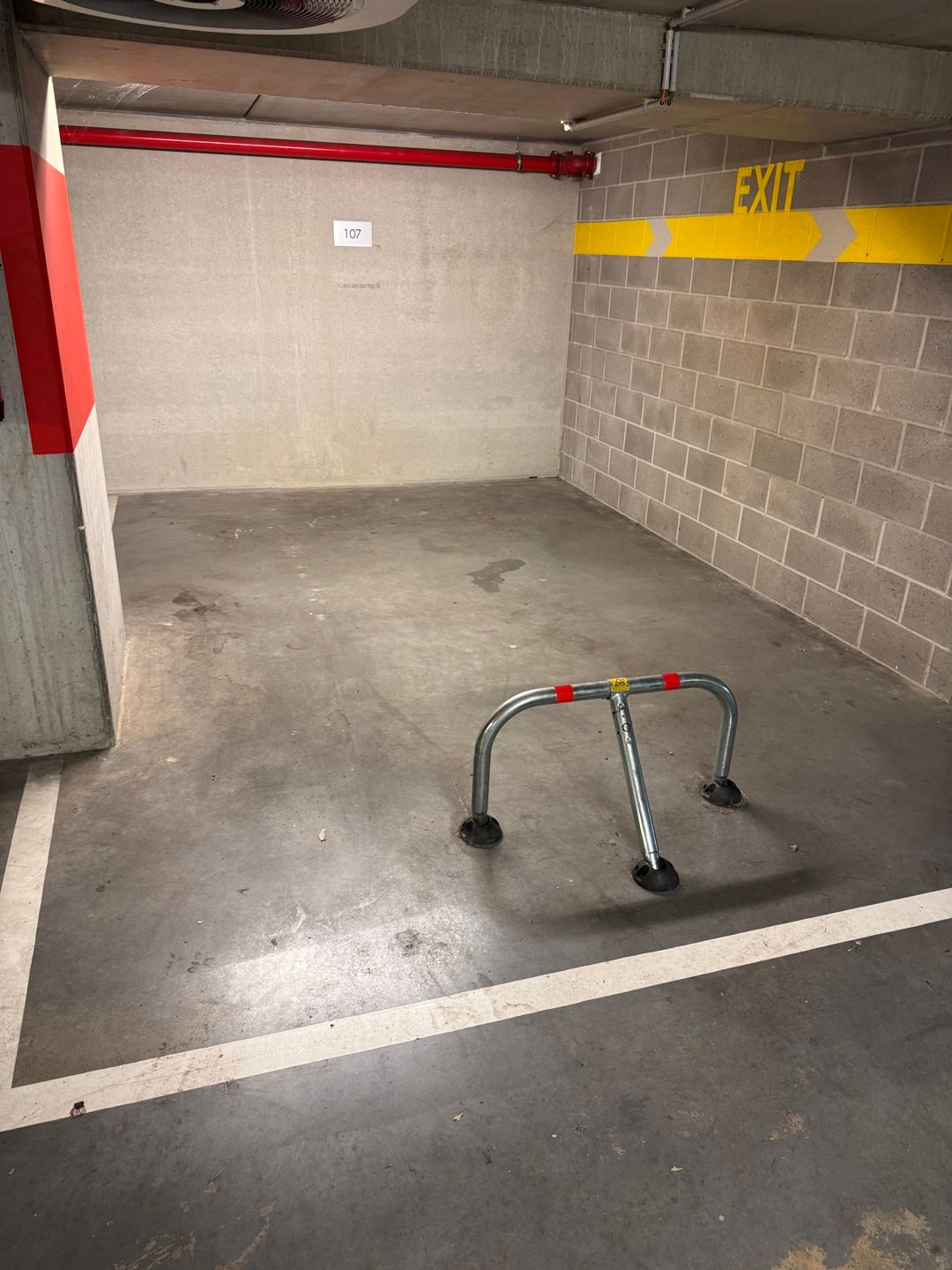 Binnenparkeerplaats te huur – 85€/maand foto 3