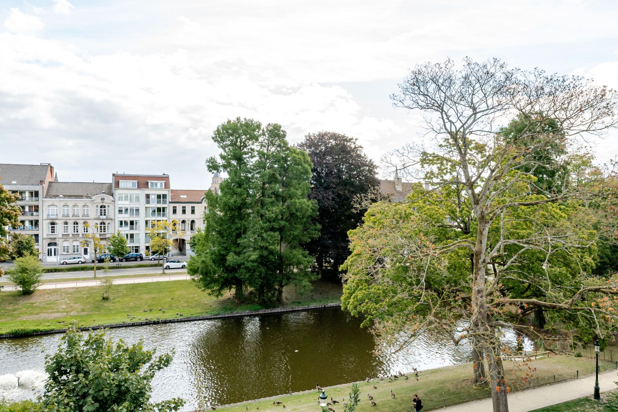 BEZOEKMOMENT ZATERDAG 06/12 VAN 14U TOT 15U | Modern Luxe-Appartement met 3slpk - terras en dubbele autostaanplaats foto 6