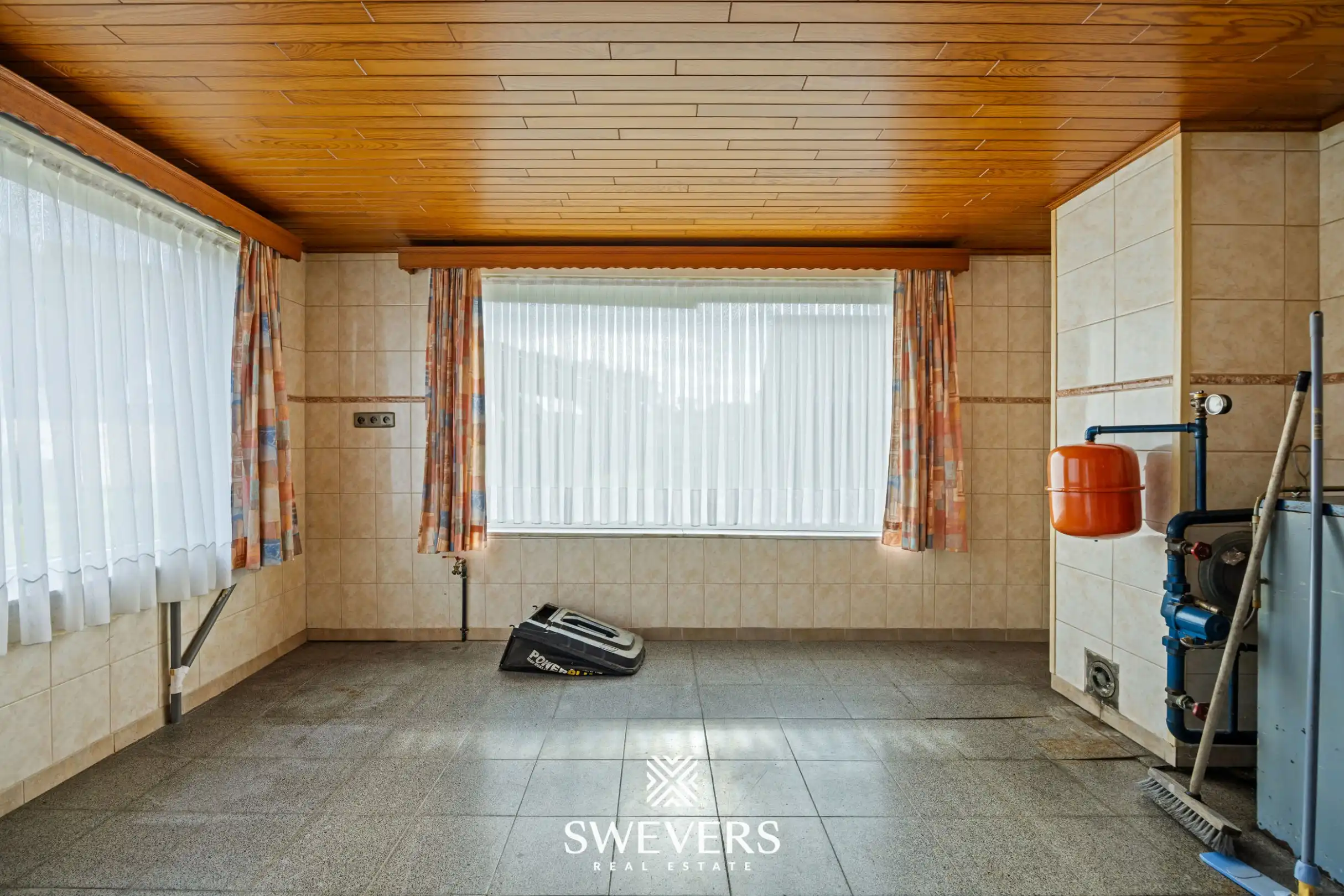 Gelijkvloerse woning met 3 slaapkamers op 10a 85ca foto 10