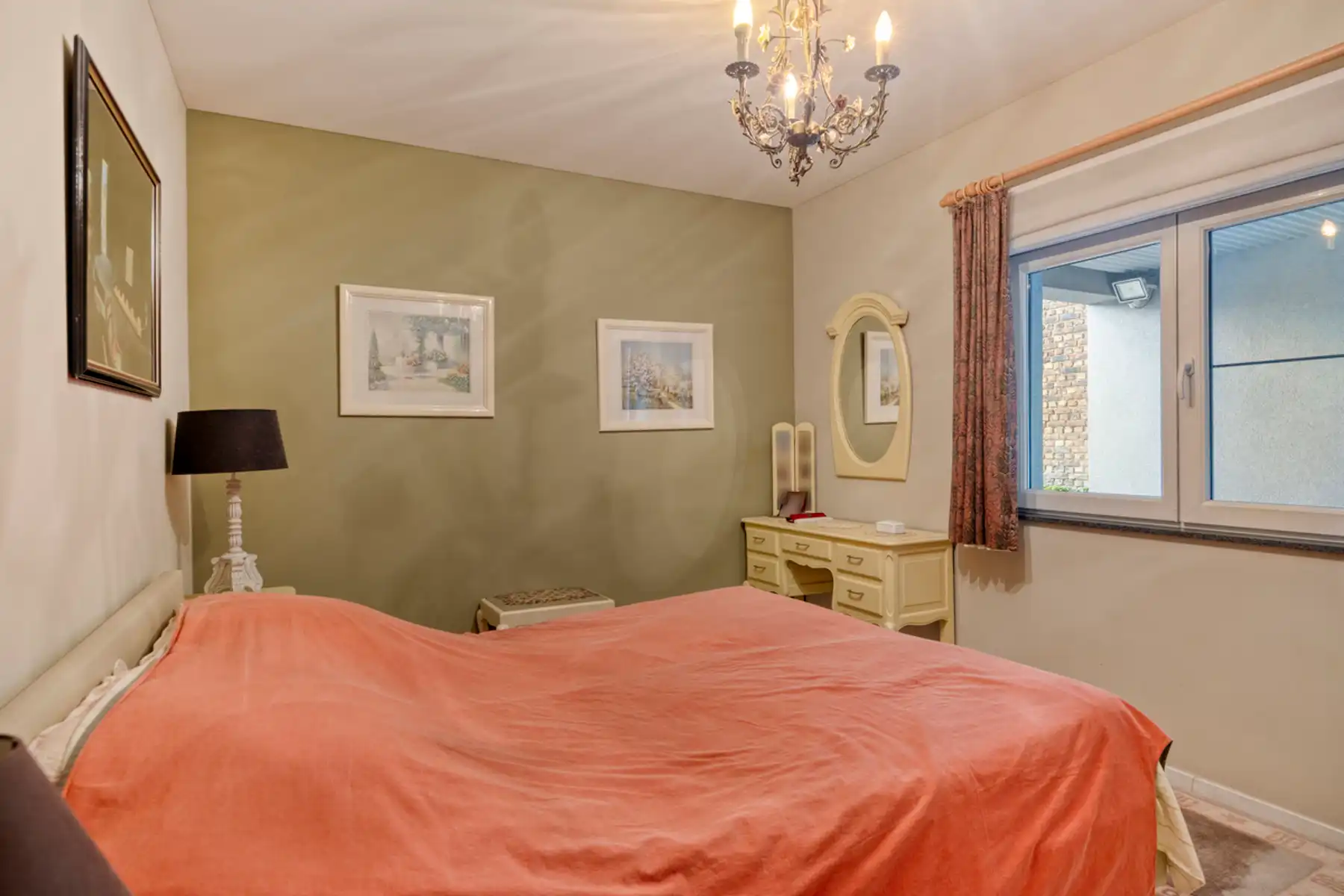 Instapklaar gelijkvloers appartement in centrum Buggenhout foto 13
