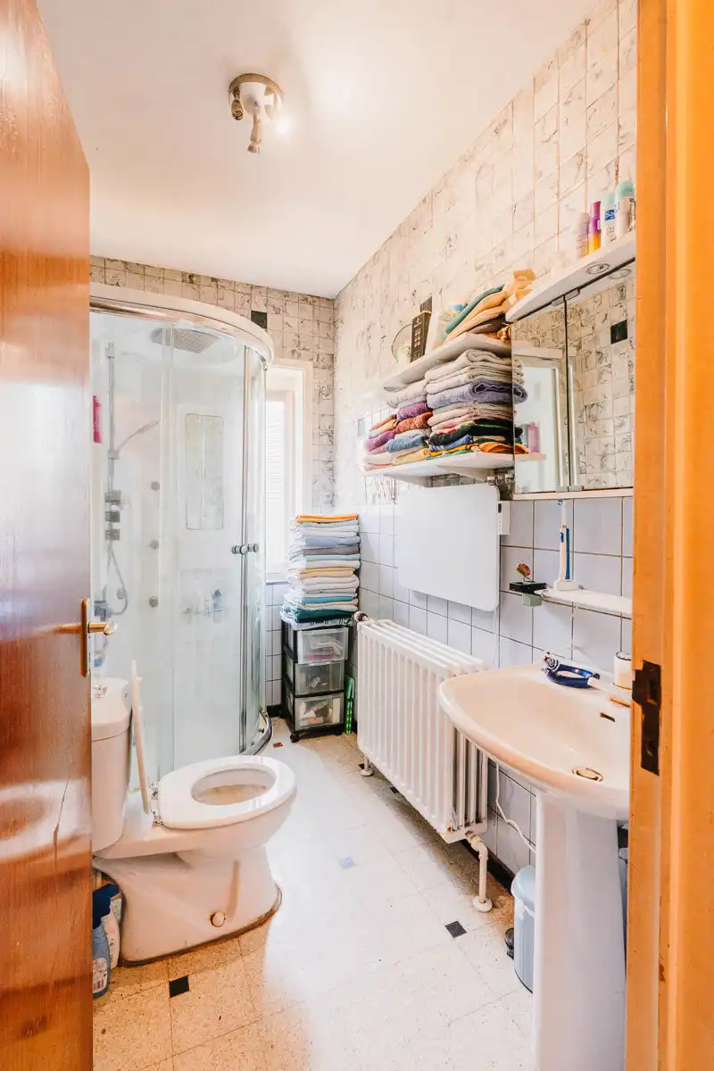 Bungalow op prachtig perceel van 18are in éénrichtingsstraat foto 22